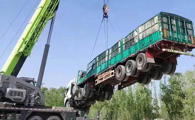 赞皇道路脱困救援案例